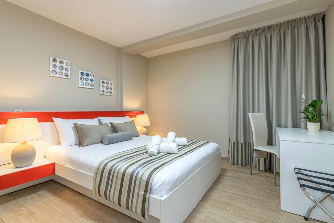 Apartment Complex Irena With Pool بوريتش المظهر الخارجي الصورة
