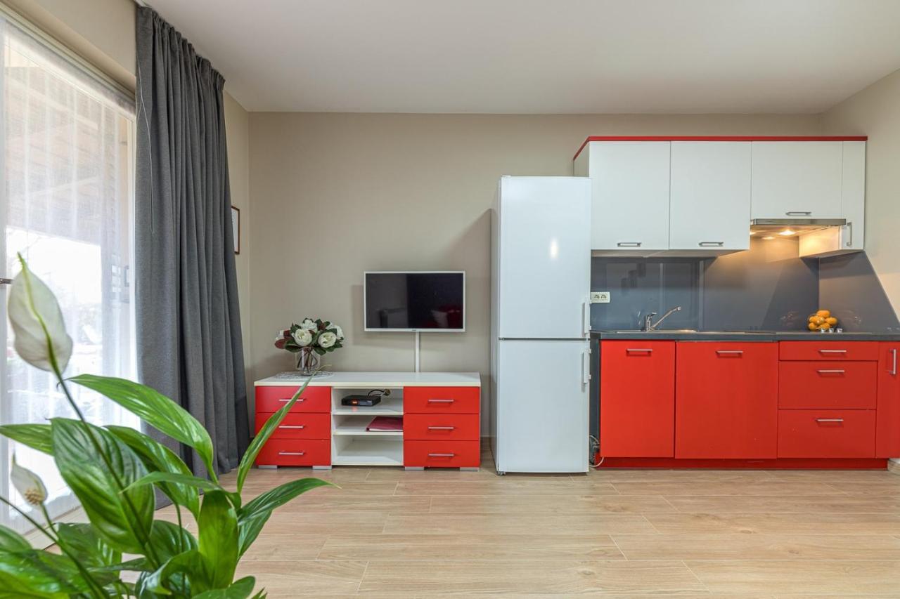Apartment Complex Irena With Pool بوريتش المظهر الخارجي الصورة