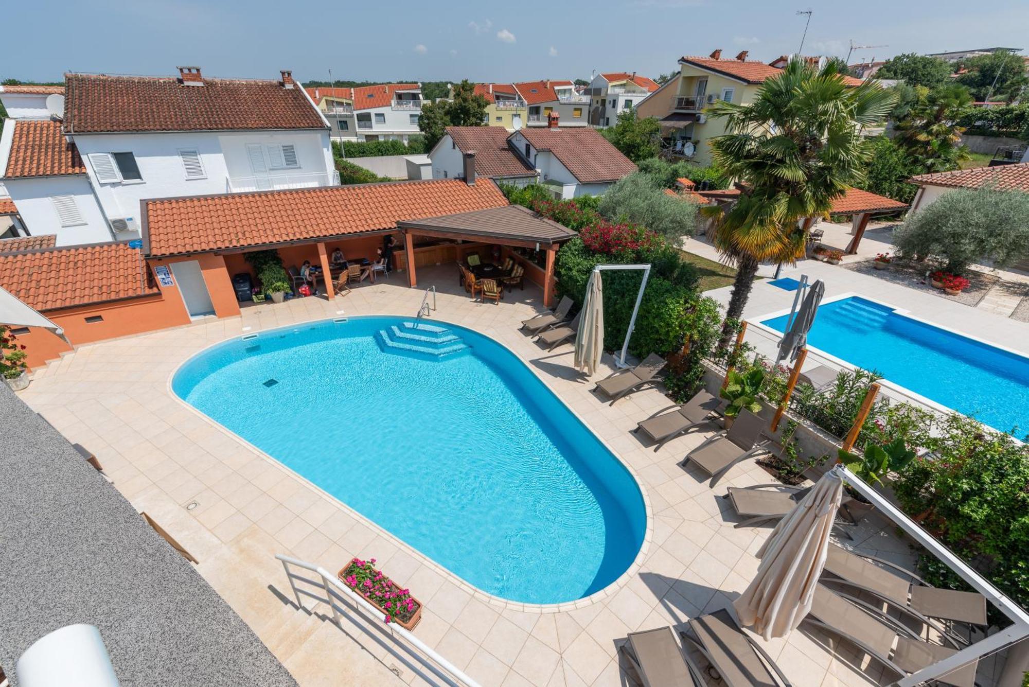 Apartment Complex Irena With Pool بوريتش المظهر الخارجي الصورة